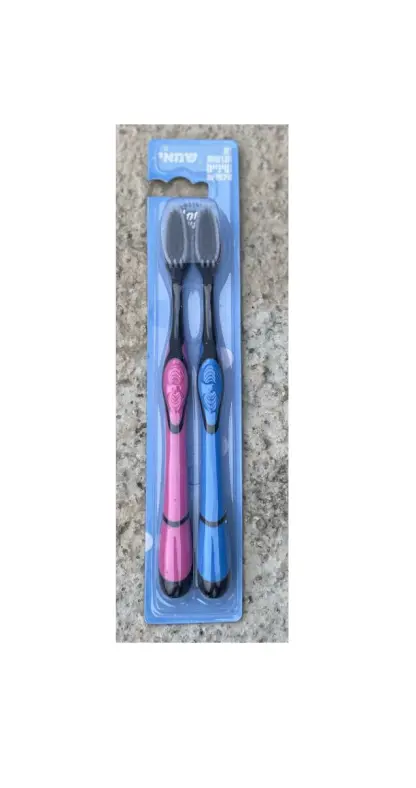 מברשת שיניים